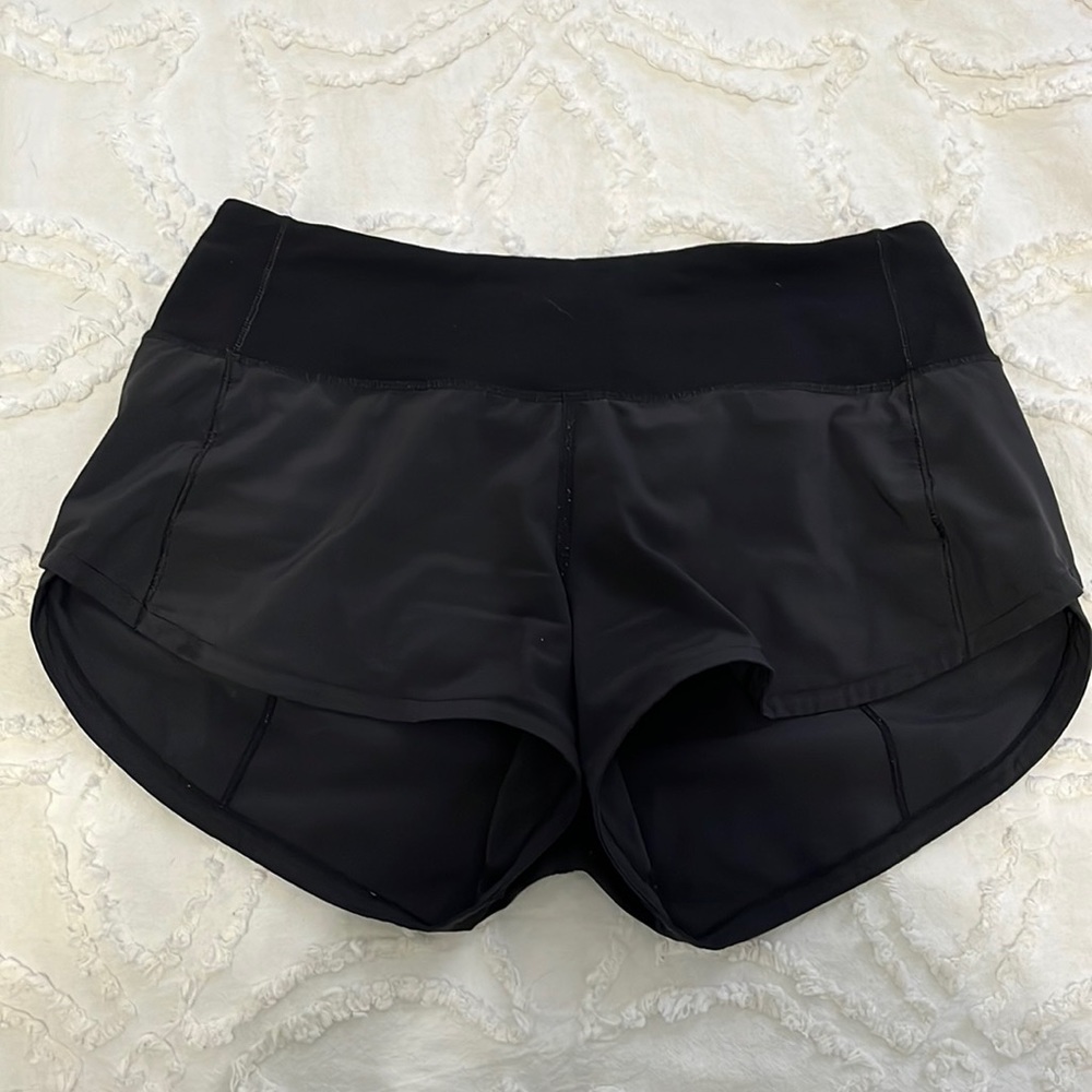 Black speed up lululemon shorts